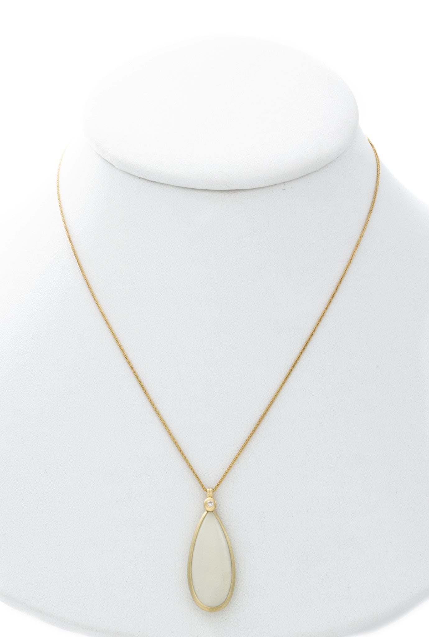 Yellow Gold Moonstone Pendant - Isaac Westman - 3 Yellow Gold Moonstone Pendant - Isaac Westman - 3