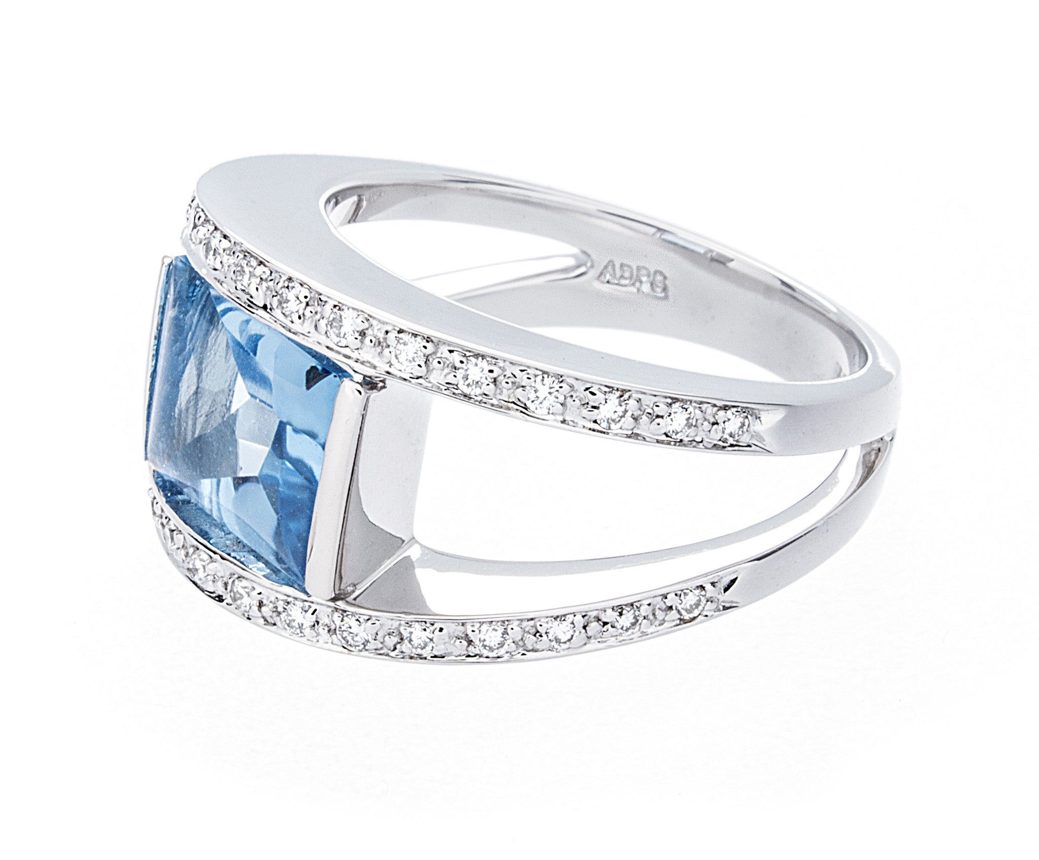 Diamond & Blue Topaz Gold Ring - Isaac Westman - 2 Diamond & Blue Topaz Gold Ring - Isaac Westman - 2