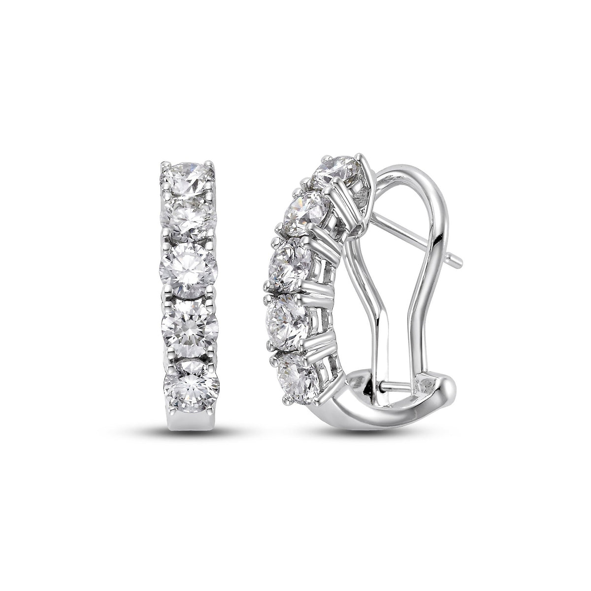 ISAAC WESTMAN® 3.0 CTW diamond huggie earrings with sparkling round-cut diamonds in a gold setting.