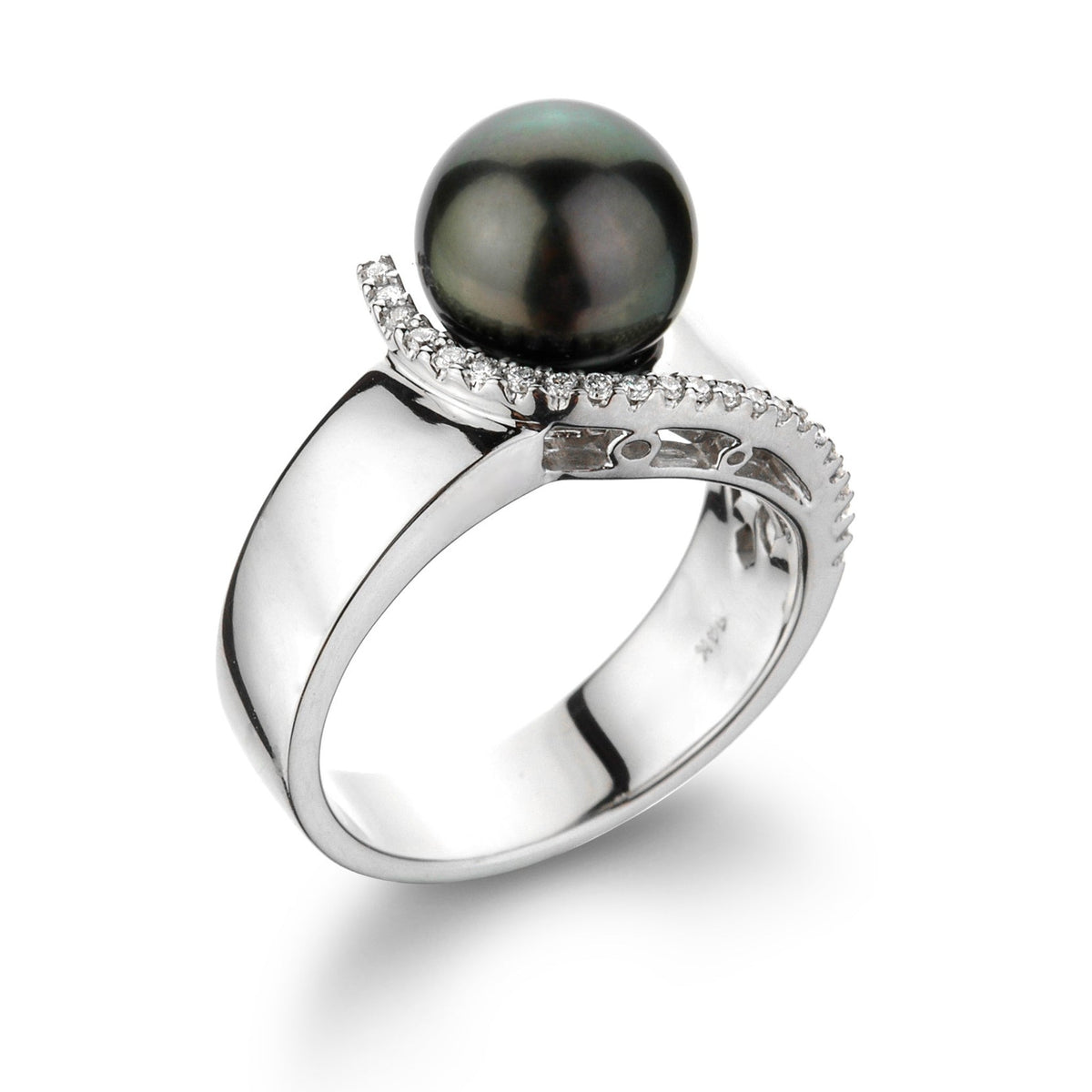Black Tahitian cultured pearl and diamond ring by Isaac Westman featuring a sleek design and sparkling gemstones.