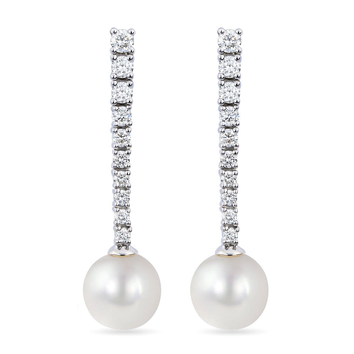 ISAAC WESTMAN diamond and freshwater pearl dangle earrings featuring elegant dangling pearls and sparkling diamonds.