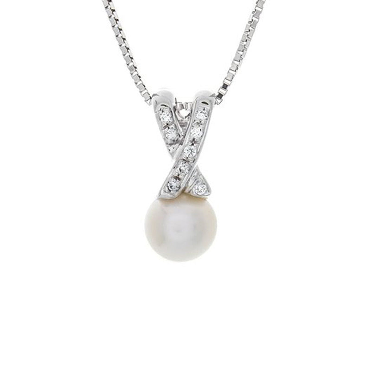 Japanese Akoya pearl and diamond pendant featuring a lustrous pearl and sparkling diamonds on a delicate chain.