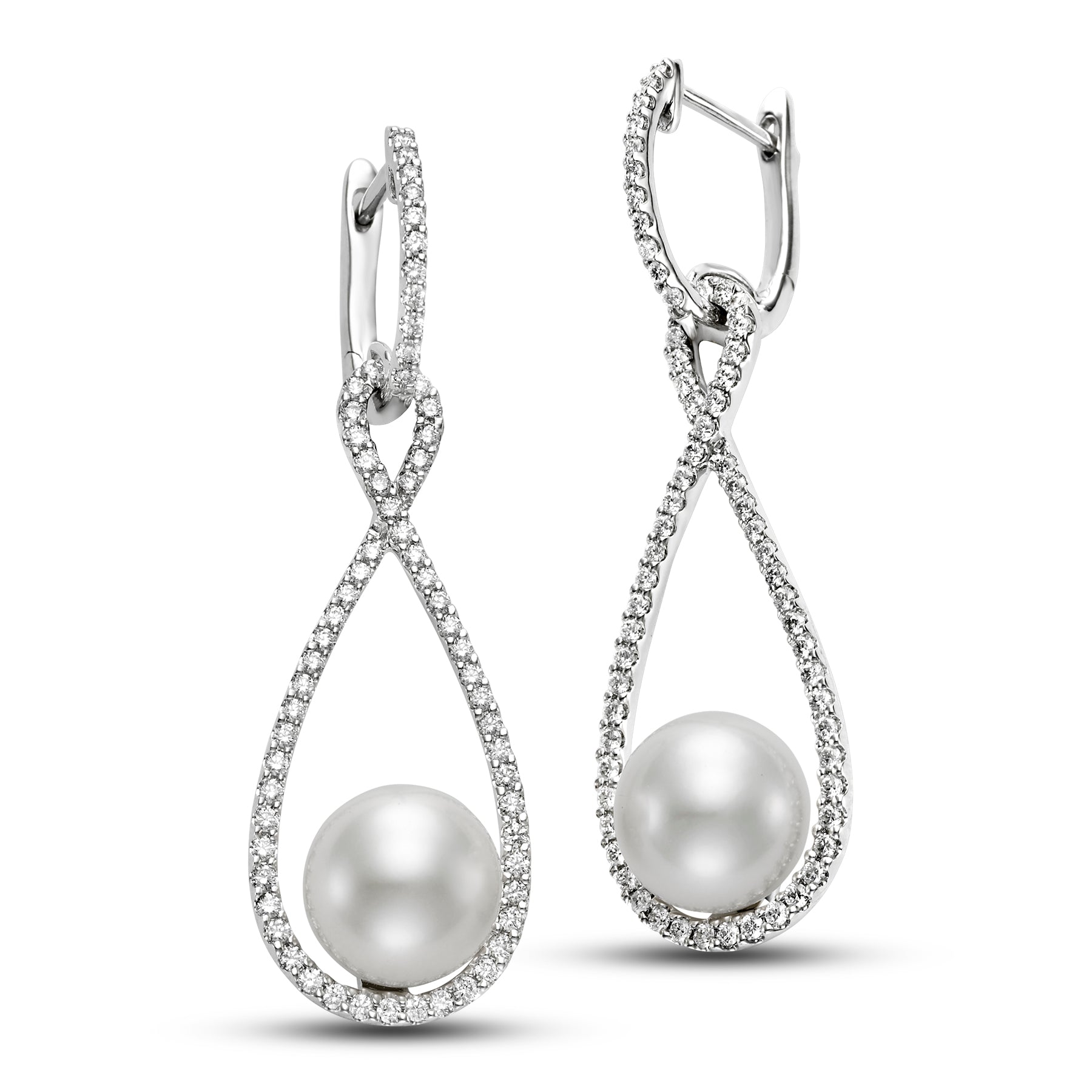 ISAAC WESTMAN® Luminance 14K white gold freshwater pearl and diamond dangle earrings with elegant design and sparkling accents.